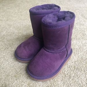 Toddler Girls Uggs Size 6